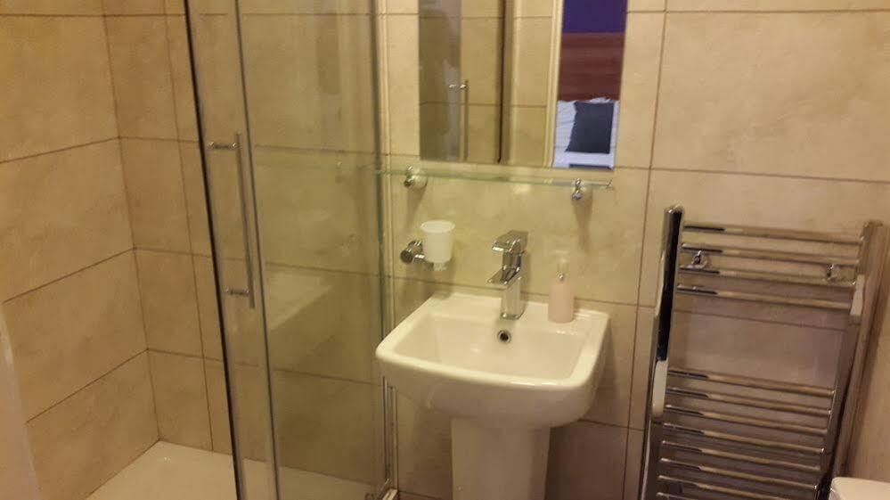 Twickenham Guest House Bagian luar foto
