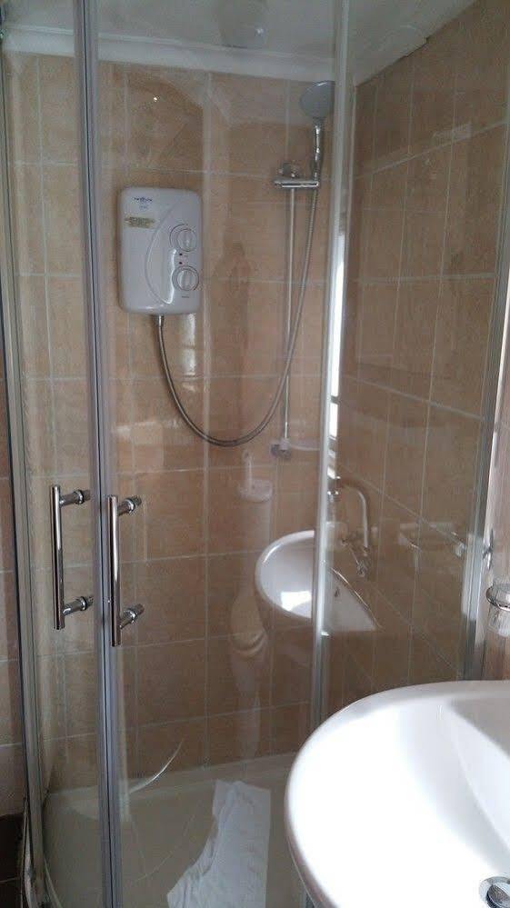 Twickenham Guest House Bagian luar foto
